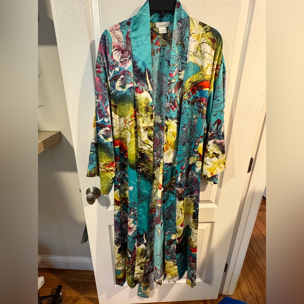 Natori Multicolor Floral Robe - Picture 2 of 3